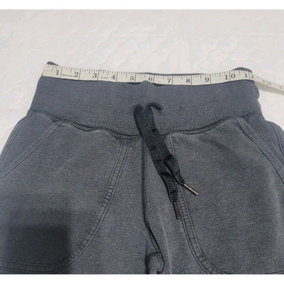 Lululemon Women's Comfy As Sweat pants Size 2 Heathered Grey - Picture 7 of 12